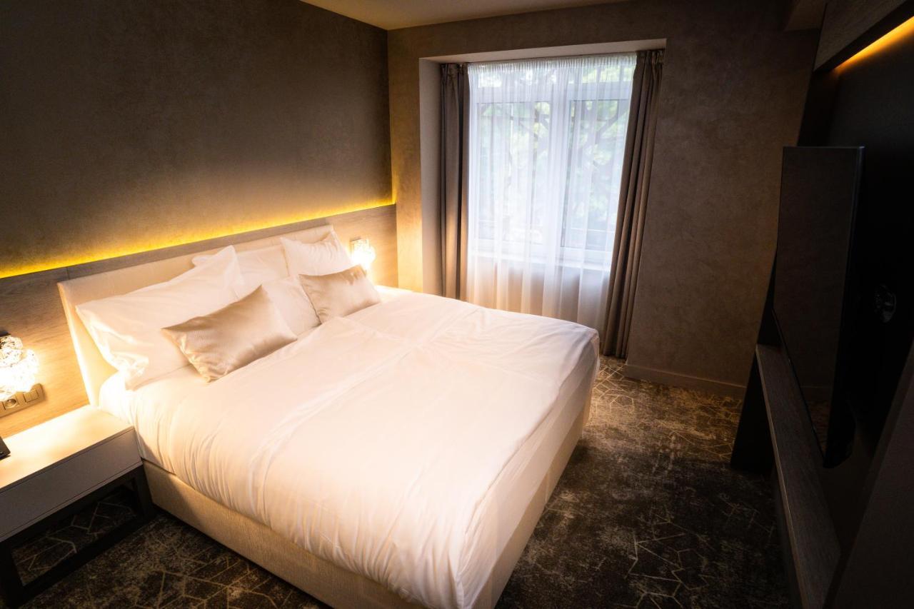 Hotel Europa Komárno Extérieur photo