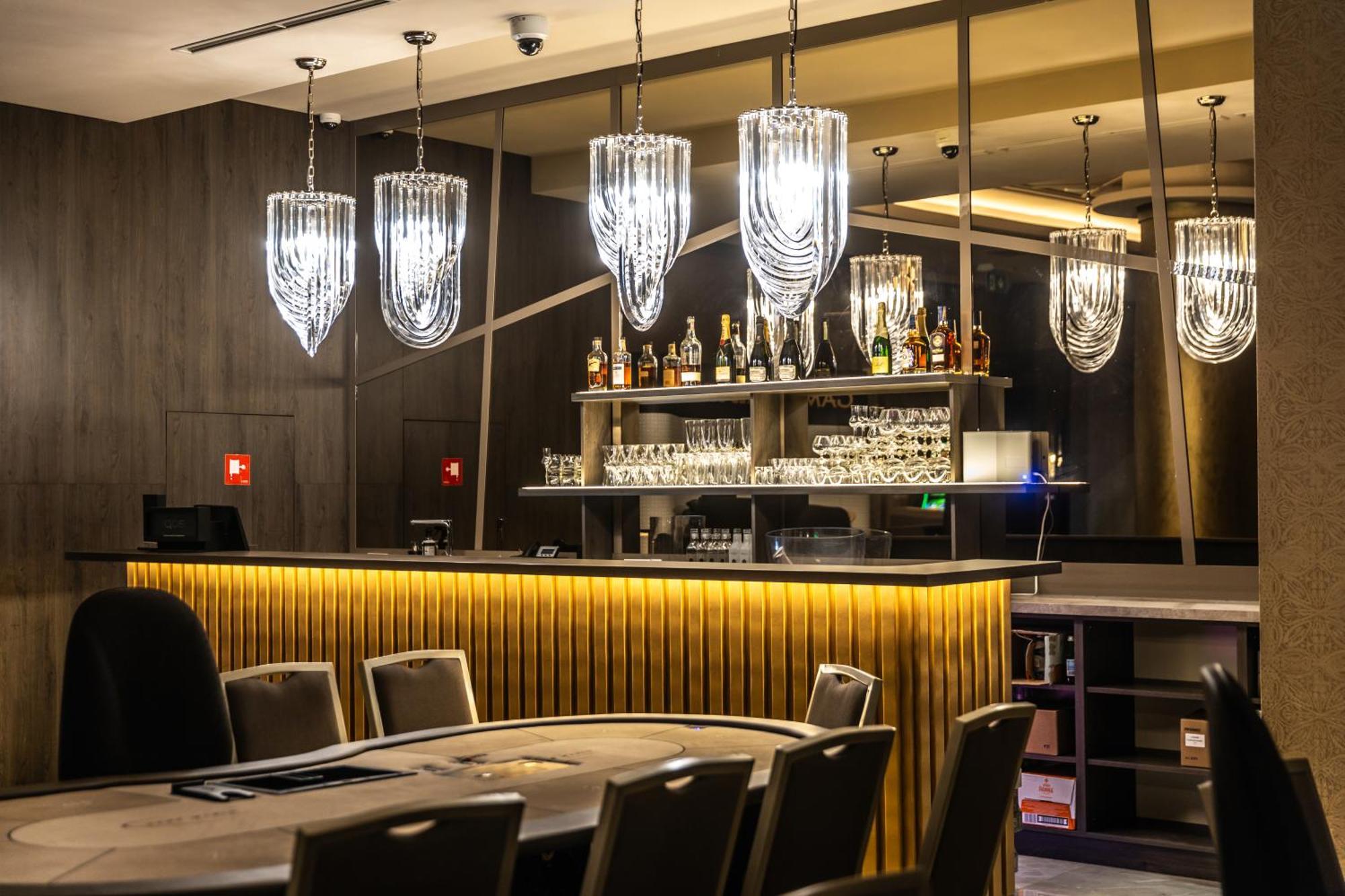 Hotel Europa Komárno Extérieur photo